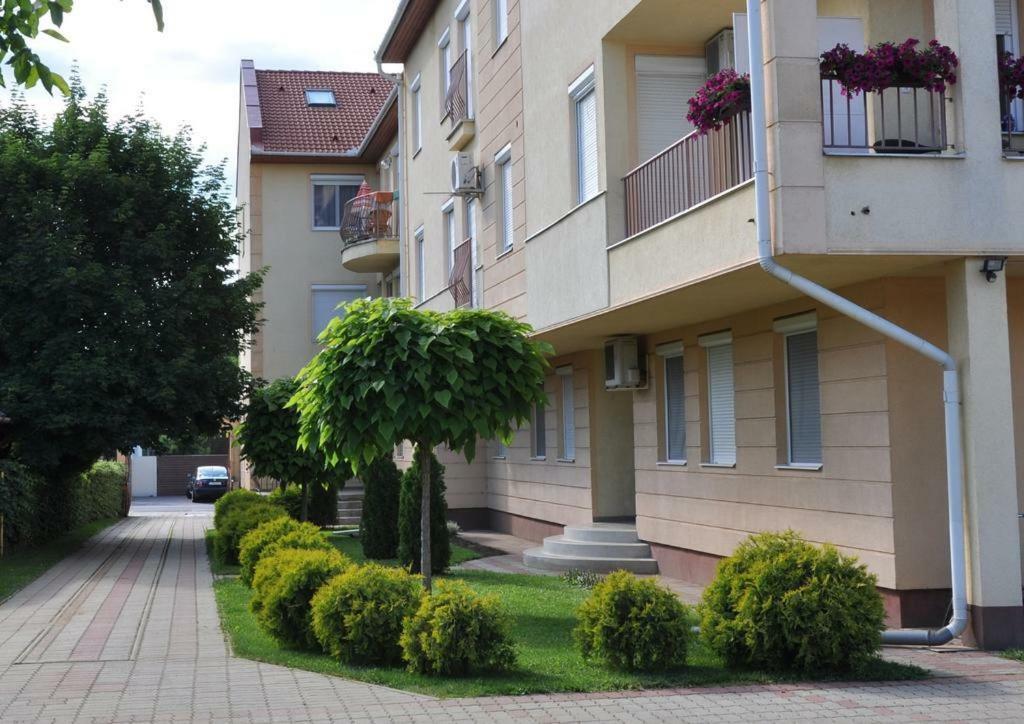 Sunrise 2 Apartment Hajdúszoboszló Exterior foto